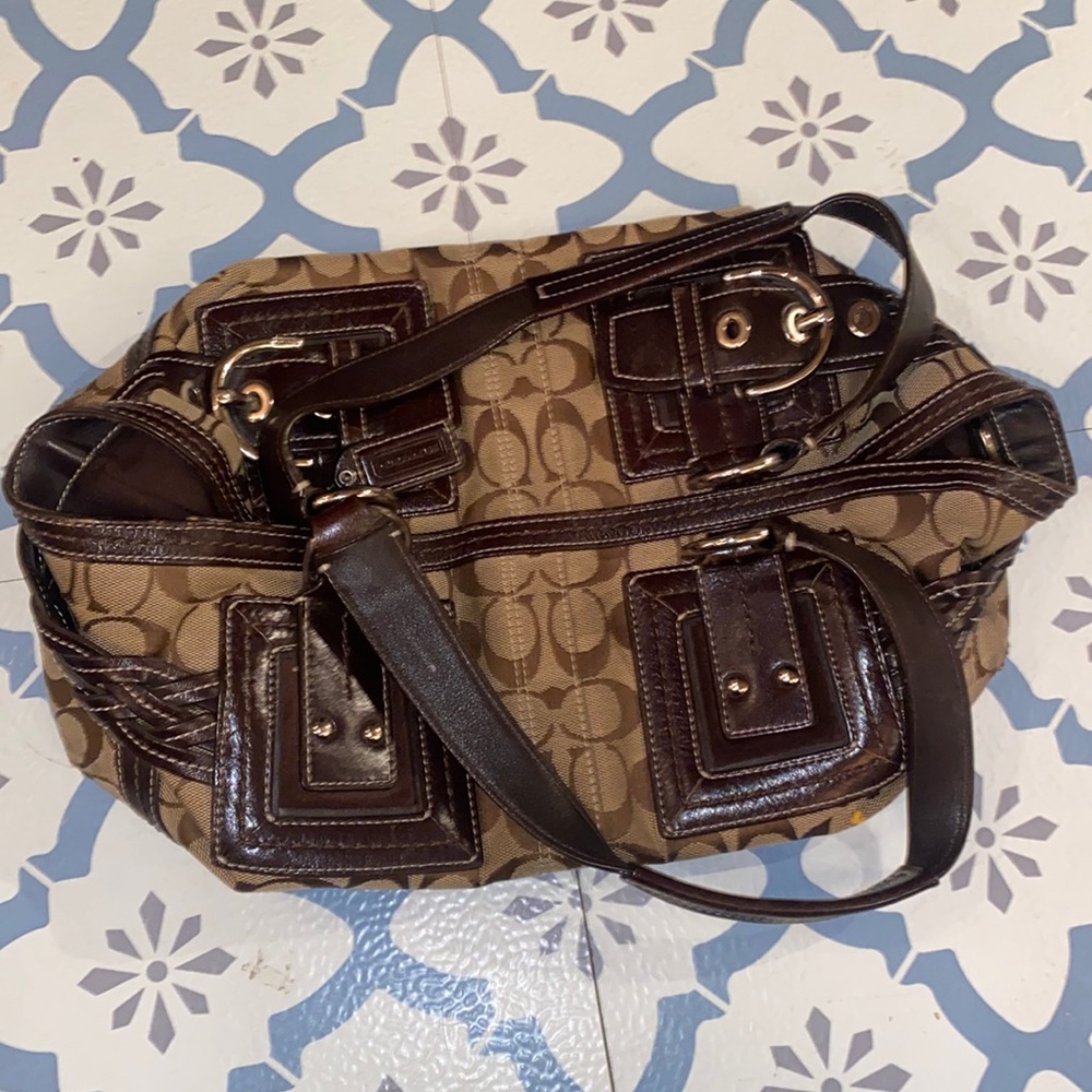 Vintage Coach Medium Tote!